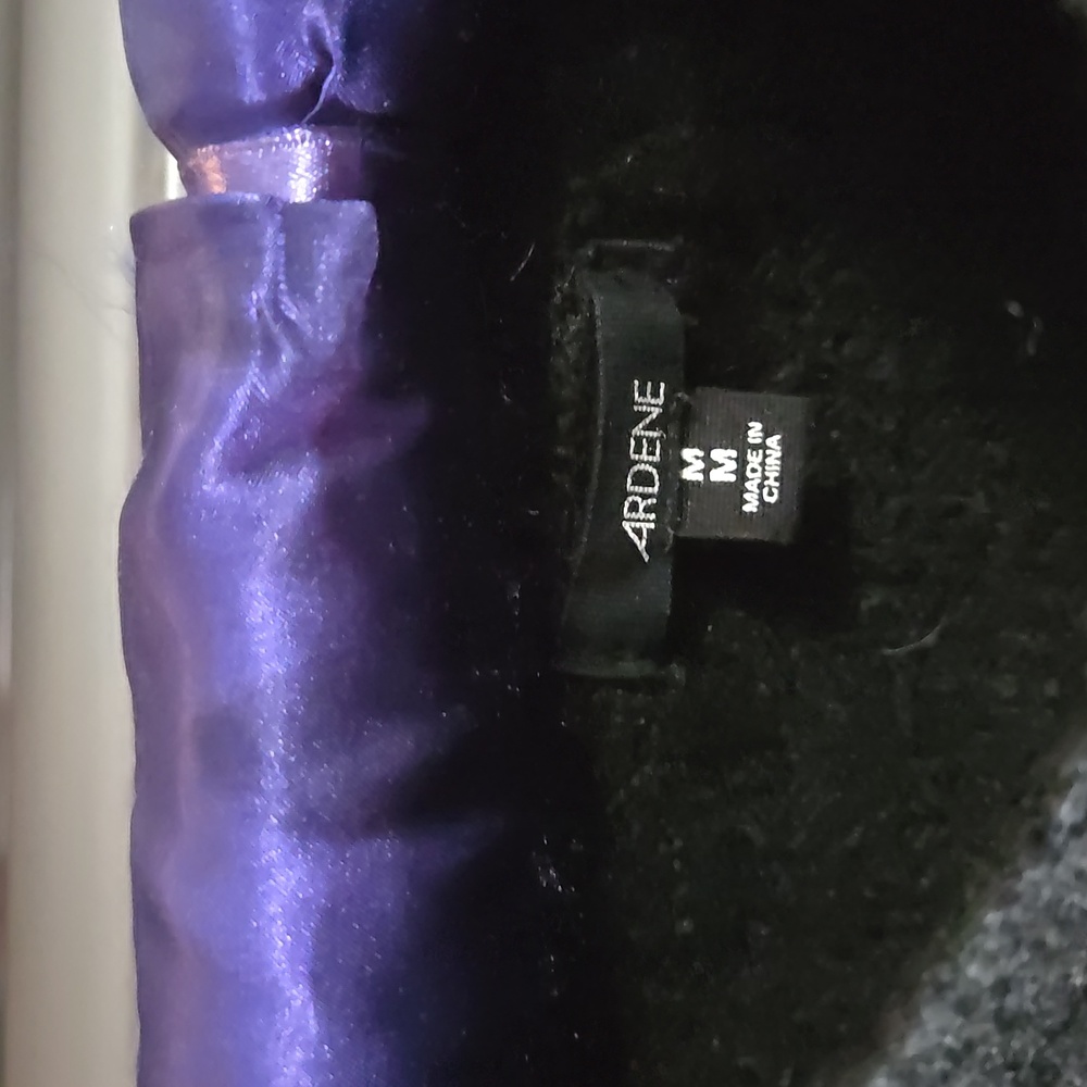 Sweater - Picture 2 of 2